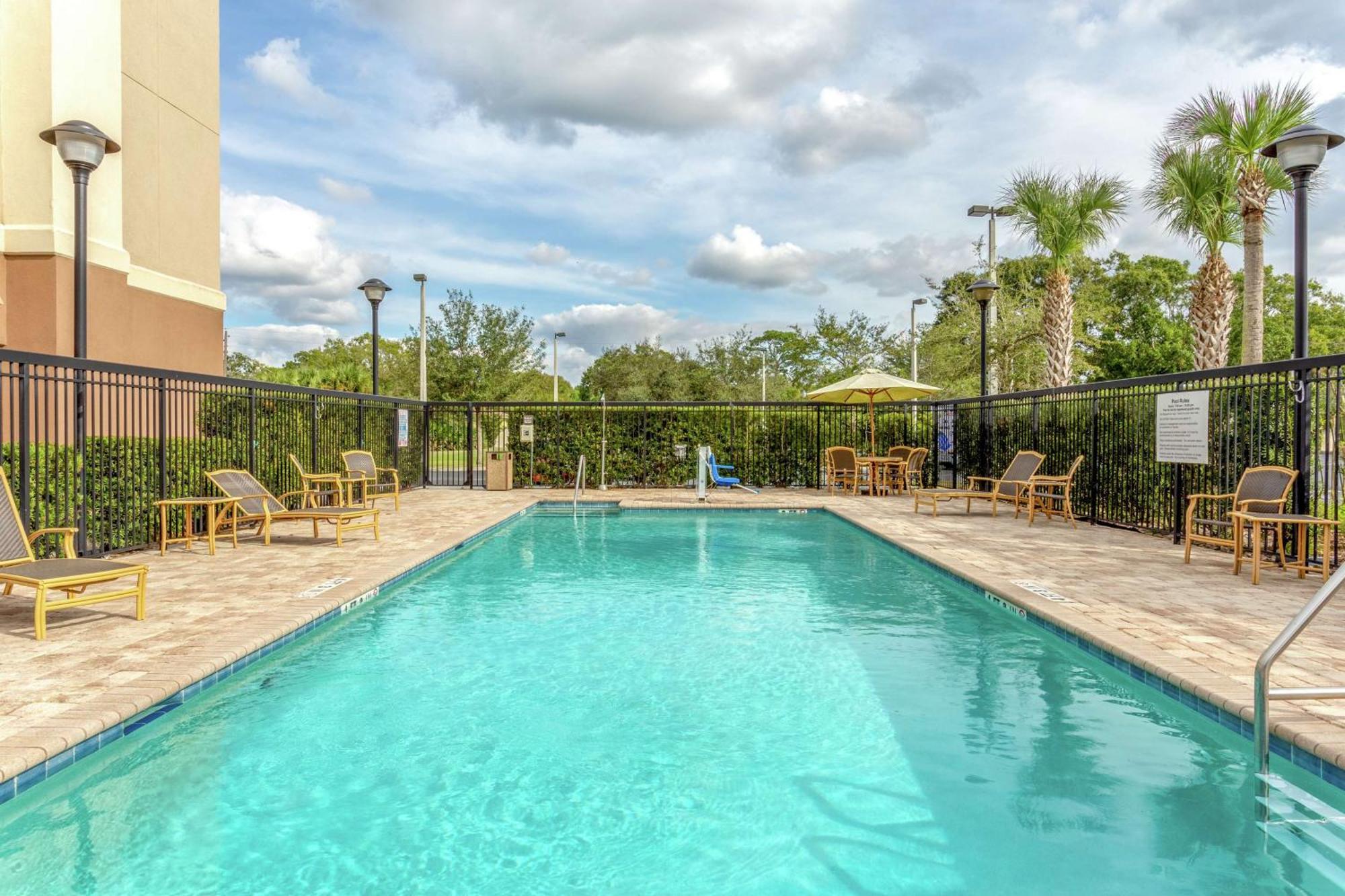 Hampton Inn Okeechobee - Lake Окичоби Экстерьер фото