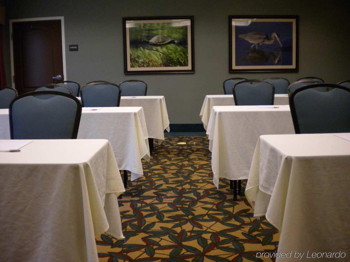 Hampton Inn Okeechobee - Lake Окичоби Удобства фото